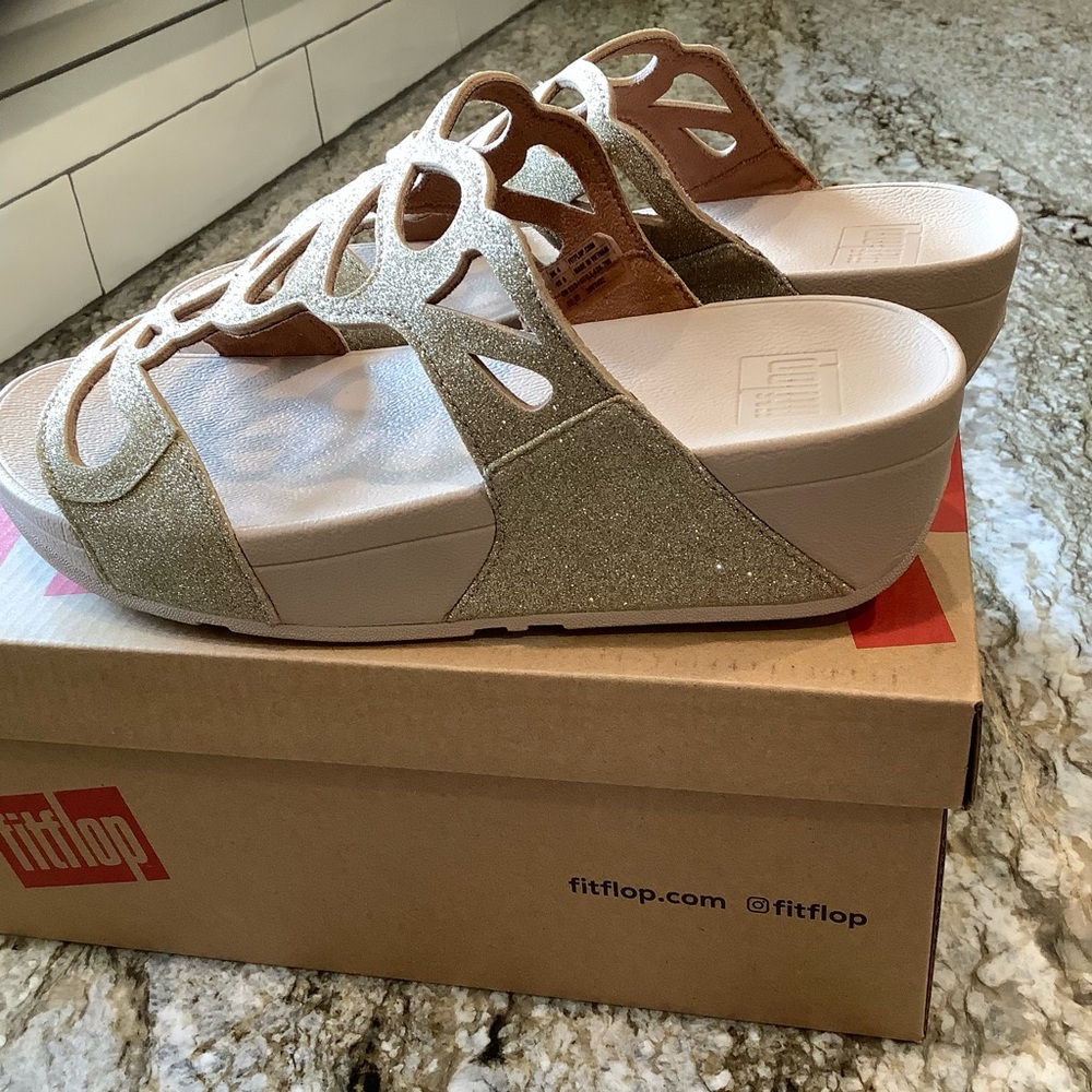 New, with box. Fitflop Bumble Glitter slides